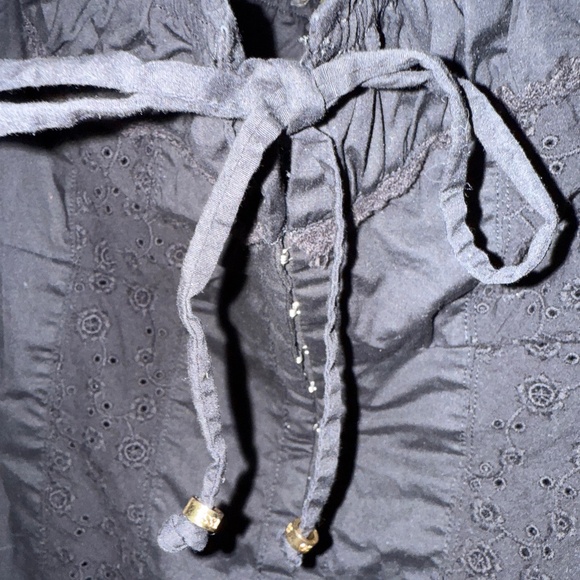 Guess Black Eyelet Inset Corset Top w/ Ruched Neckline Size M PRE-OWNED - Picture 7 of 16